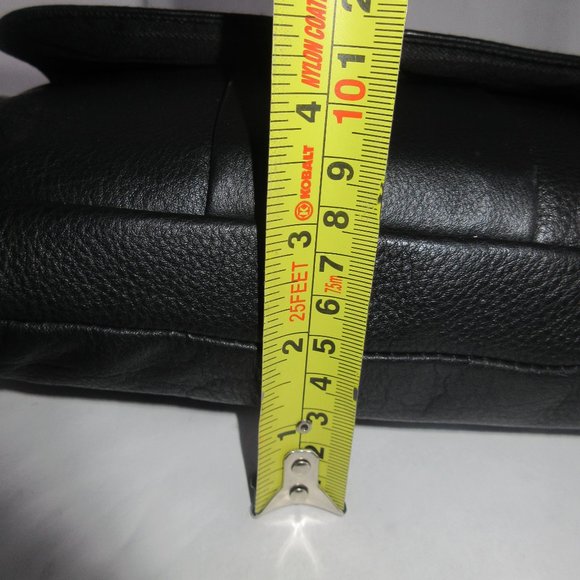 COPY - Great American Leather Work Black Shoulder Lining Bag Zipped - Picture 7 of 11